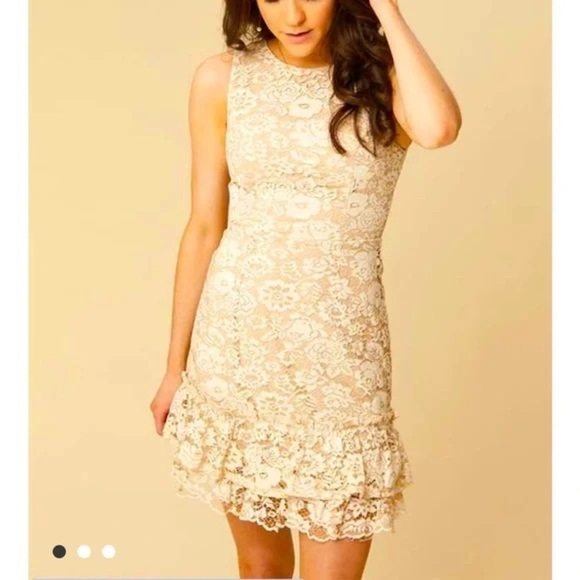 Atar'd State Women's Red and White Lace Dress Size Small - Picture 10 of 10